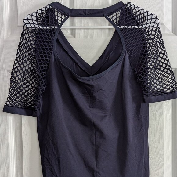 Venus Second Skin Mesh Sleeve Seamless Top - Picture 2 of 2